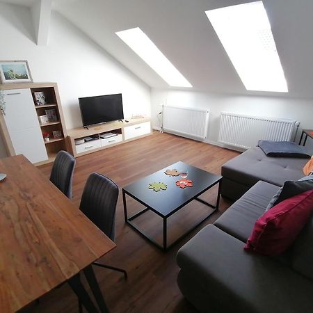 Auszeit2 Erfurt - Stilvolle Dachwohnung Mit Parkplatz - Zentrumsnah Exterior photo