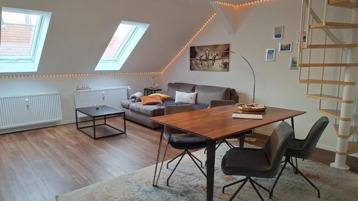 Auszeit2 Erfurt - Stilvolle Dachwohnung Mit Parkplatz - Zentrumsnah Exterior photo